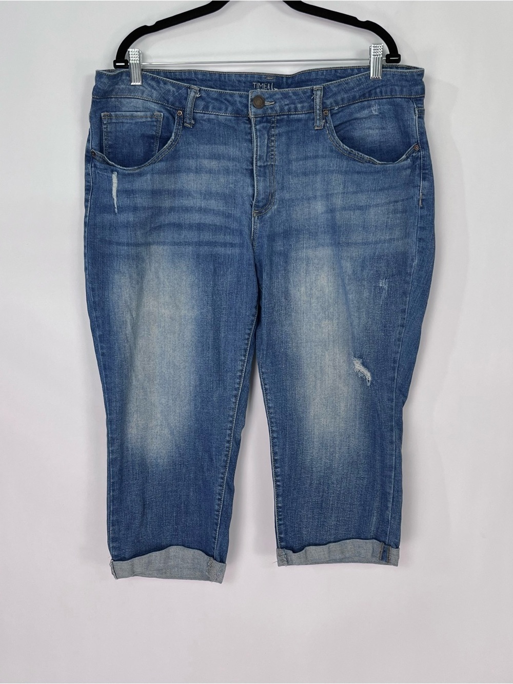 Time and Tru Women’s Cropped Cuffed Hem Capri Jeans Sz 20 Mid Rise
